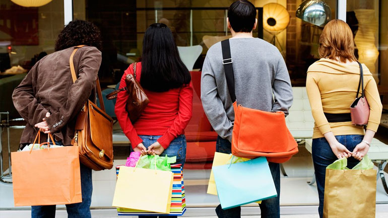 Συμβουλές σε εμπόρους και καταναλωτές για τις εκπτώσεις