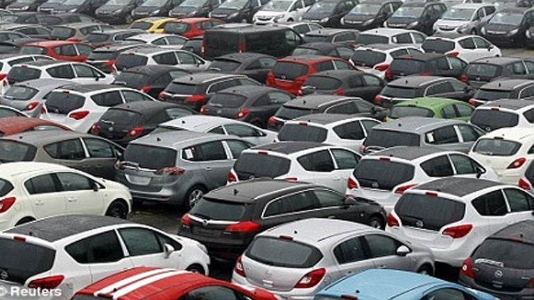 Γερμανία: Περισσότερα αυτοκίνητα από κάθε άλλη χρονιά της δεκαετίας πωλήθηκαν το 2017