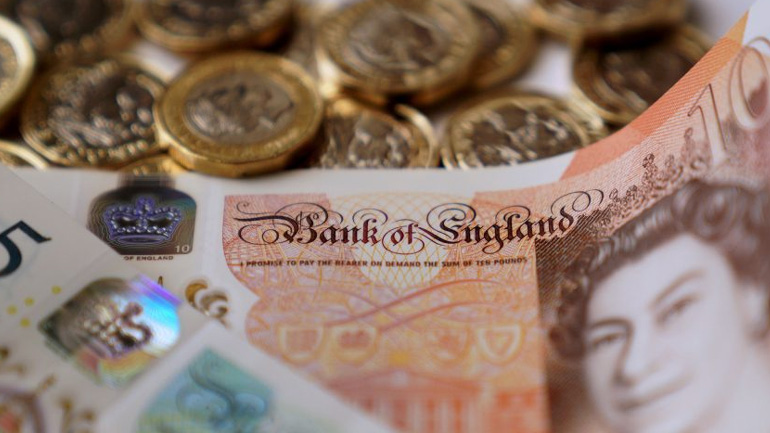 Διευθυντές μεγάλων εταιρειών κέρδισαν σε τρεις μέρες όσα ένας μέσος εργαζόμενος σε ένα έτος! Διευθυντές μεγάλων εταιρειών κέρδισαν σε τρεις μέρες όσα ένας μέσος εργαζόμενος σε ένα έτος!