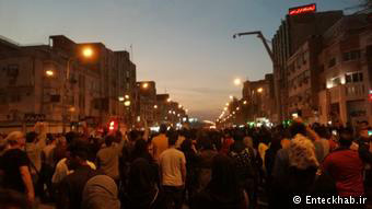 Οι διαδηλώσεις συνεχίζονται