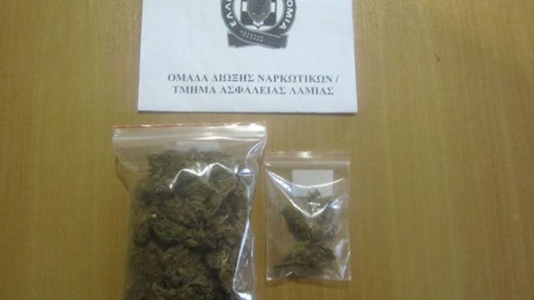 Χειροπέδες σε 77χρονο Λαμιώτη για κατοχή ναρκωτικών