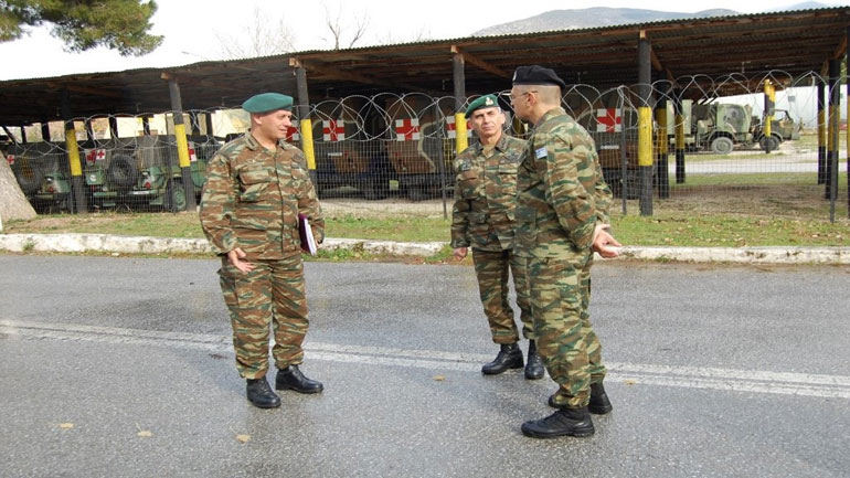 Επίσκεψη του Αρχηγού ΓΕΣ στην 32 ΤΑΞ ΠΖΝ και στον 384 ΛΕΣ