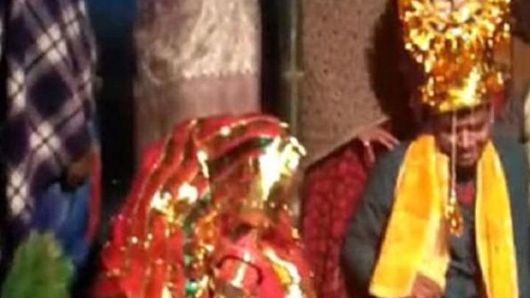 Τον άρπαξαν και τον πάντρεψαν με την απειλή όπλου