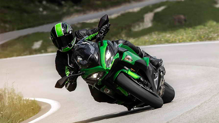 Kawasaki Z 1000SX: Τουρισμός και γκάζι πάνε μαζί