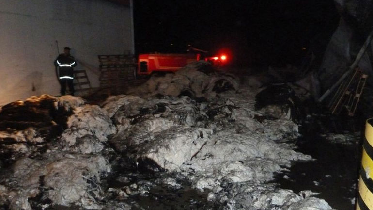 Νάουσα: Φωτιά σε εργοστάσιο κλωστοϋφαντουργίας