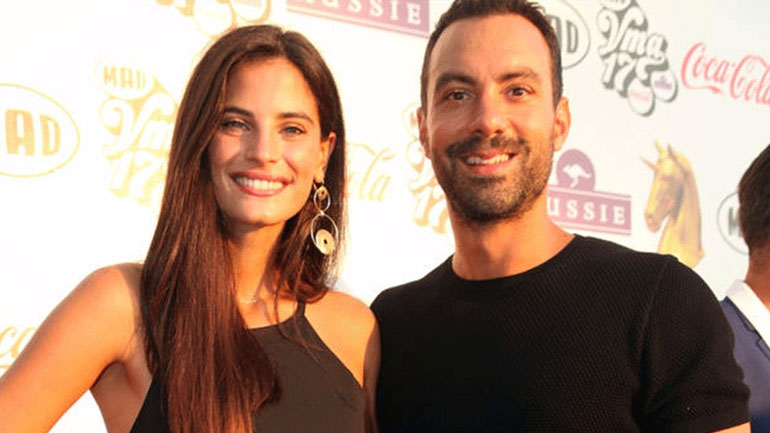 Σάκης Τανιμανίδης – Χριστίνα Μπόμπα: Φανταστικές στιγμές σε παραλία της Ινδίας