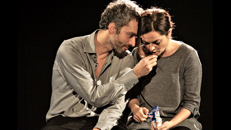 «Μια πορνογραφική σχέση» στο Από Μηχανής Θέατρο