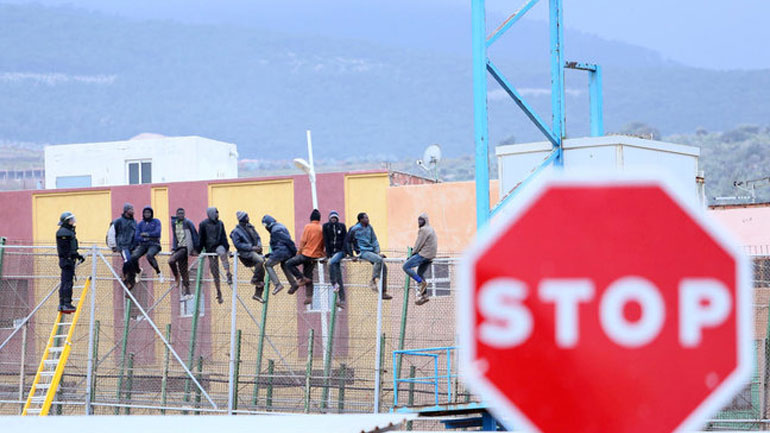 Επέλαση Αφρικανών μεταναστών στον ισπανικό θύλακα Μελίγια