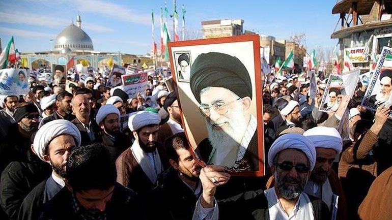 Φιλοκυβερνητικές διαδηλώσεις στο Ιράν