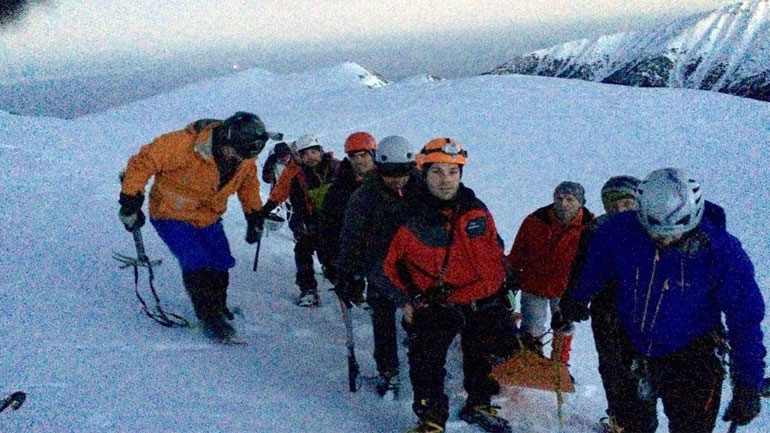 Δείτε πλάνα από την επιχείρηση διάσωσης της 35χρονης στον Όλυμπο