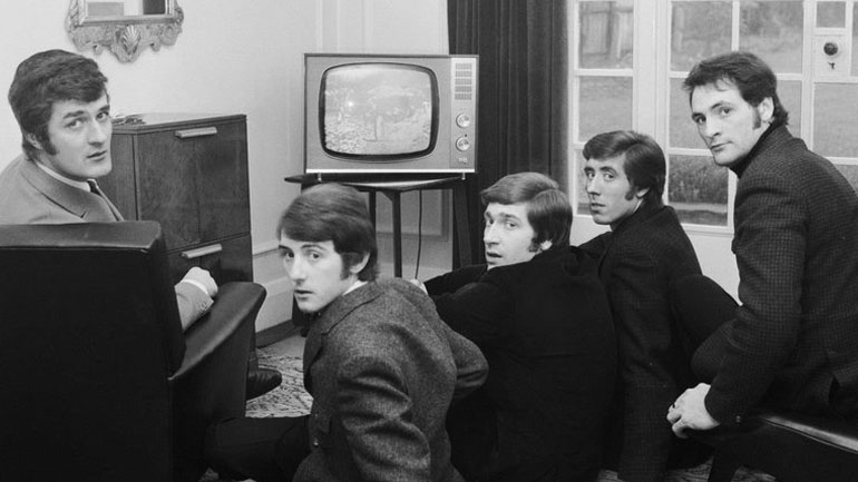 Βρετανία: Απεβίωσε σε ηλικία 76 ετών ο τραγουδιστής των Moody Blues, Ρέι Τόμας