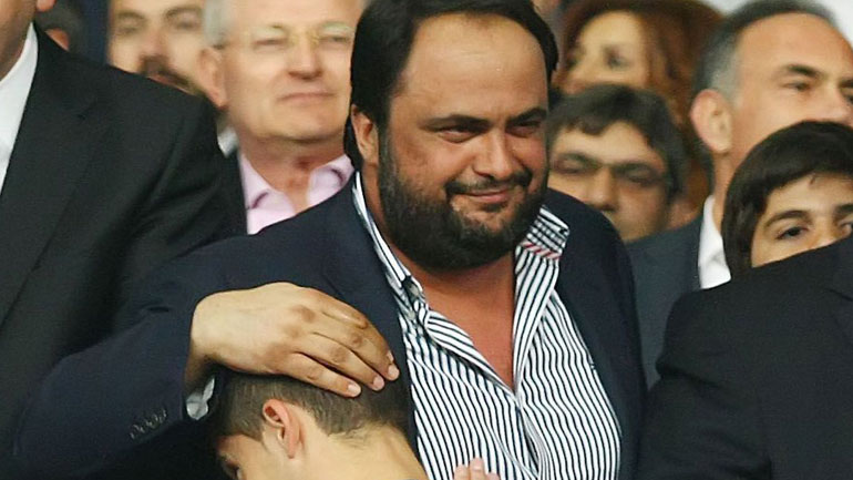 Γελάει (και) η Αγγλία με τον «leader» Μαρινάκη