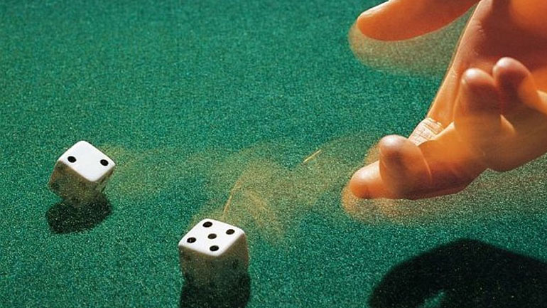 Κρήτη: Συλλήψεις σε καφενείο του Ηρακλείου για παράνομο τζόγο