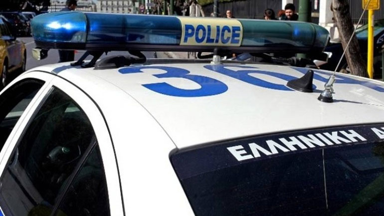 Θεσσαλονίκη: Όχημα με μετανάστες ξέφυγε από την πορεία του έπειτα από καταδίωξη