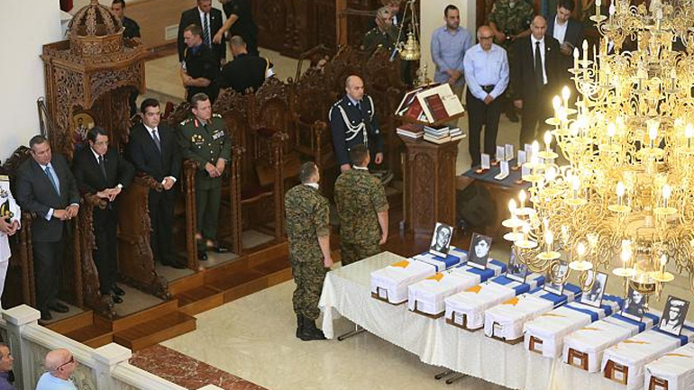 Μετά από 57 χρόνια επιστρέφουν στην Ελλάδα τα λείψανα πέντε μελών της ακταιωρού «ΦΑΕΘΩΝ»