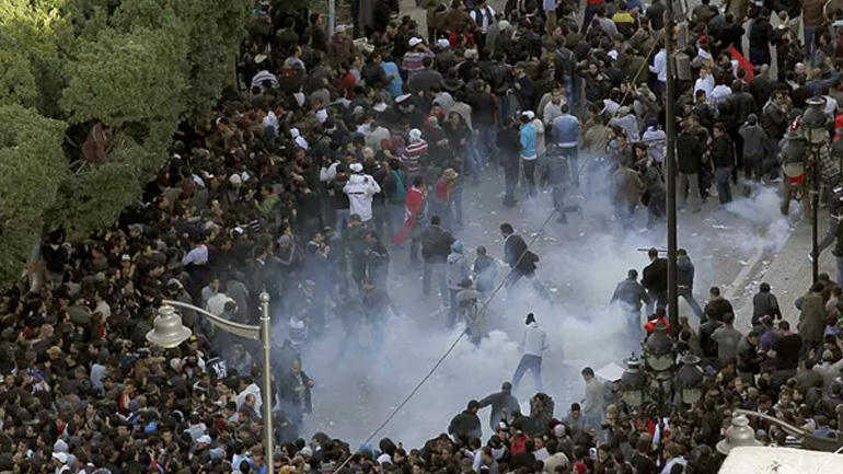Τυνησία: Ένας νεκρός στις διαδηλώσεις κατά της λιτότητας Τυνησία: Ένας νεκρός στις διαδηλώσεις κατά της λιτότητας