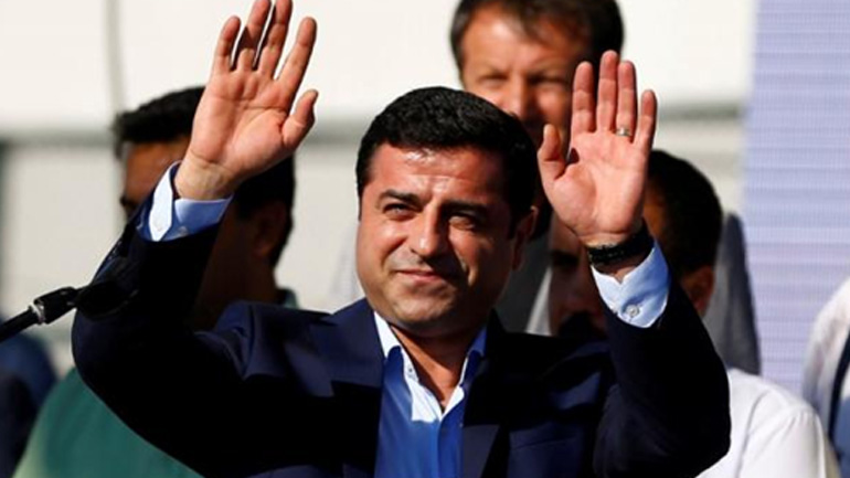 Την πρόθεσή του να παραιτηθεί ανακοίνωσε ο Ντεμιρτάς