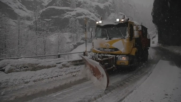 Μία νεκρή εξαιτίας της χιονόπτωσης στη βόρεια Ιταλία