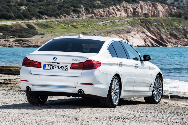 Η τιμή της BMW Series 5 ξεκινά από τα 62.420 ευρώ