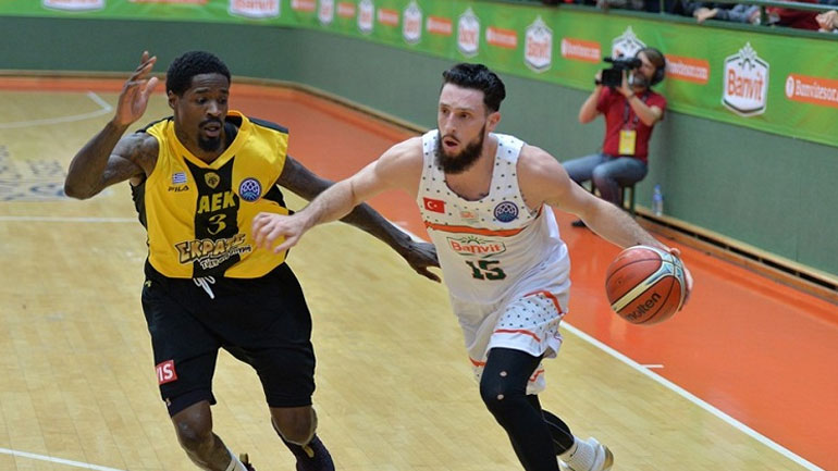 Λύγισε στην Τουρκία η ΑΕΚ