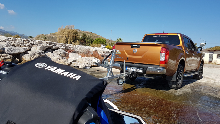 Το σωσίβιο είναι το πιο βασικό αξεσουάρ που πρέπει να φορά ένας αναβάτης Jet Ski...