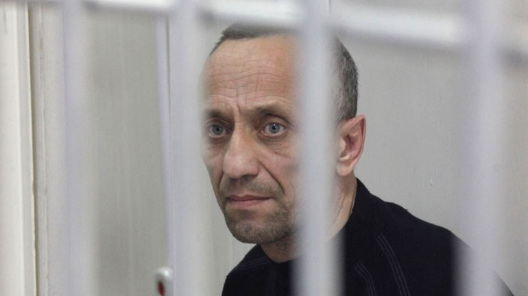 Ρώσος πρώην αστυνομικός δικάζεται για 59 φόνους