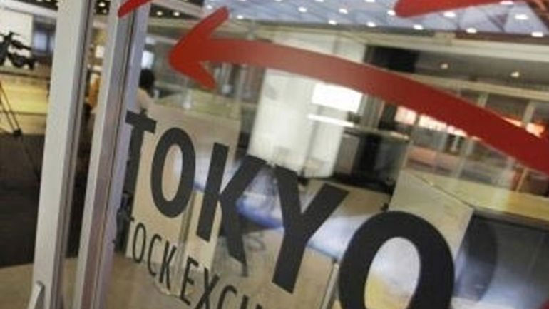 Με πτώση έκλεισε το Τόκιο