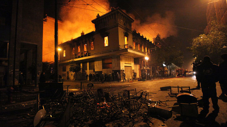 Γ. Καμίνης: Να κηρυχθούν διατηρητέες οι κινηματογραφικές αίθουσες «Απόλλων» και «Αττικόν»