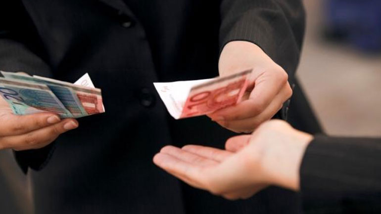 Πάτρα: «Μαϊμού λογιστές» εξαπάτησαν ηλικιωμένη