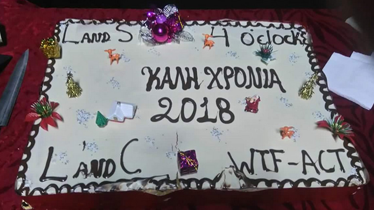 Το Θέατρο Ελπίδας έκοψε την πρωτοχρονιάτικη πίτα του για όλες τις παραγωγές του!