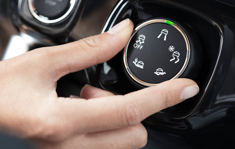 Από τον διακόπτη στην κονσόλα ρυθμίζεις τις λειτουργίες του Grip Control