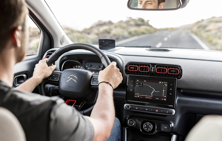 Ευχάριστο στην οδήγηση και απόλυτα ασφάλες 