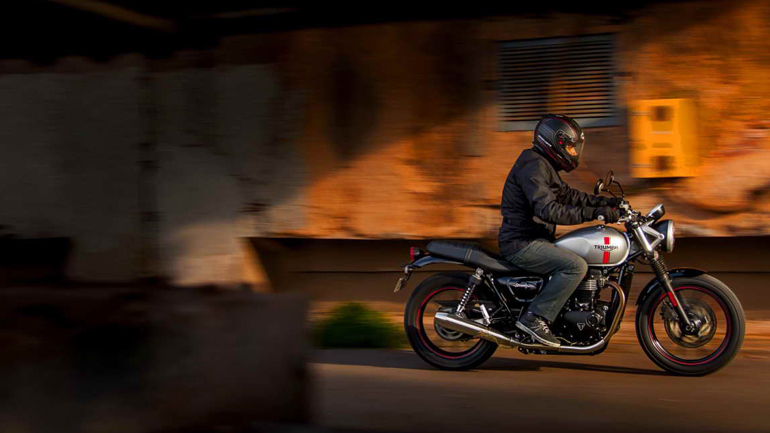 Triumph Street Twin: Η πρώτη υγρόψυκτη Bonneville