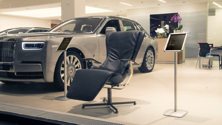 Καρέκλα της Rolls-Royce πωλείται για 38.000 λίρες
