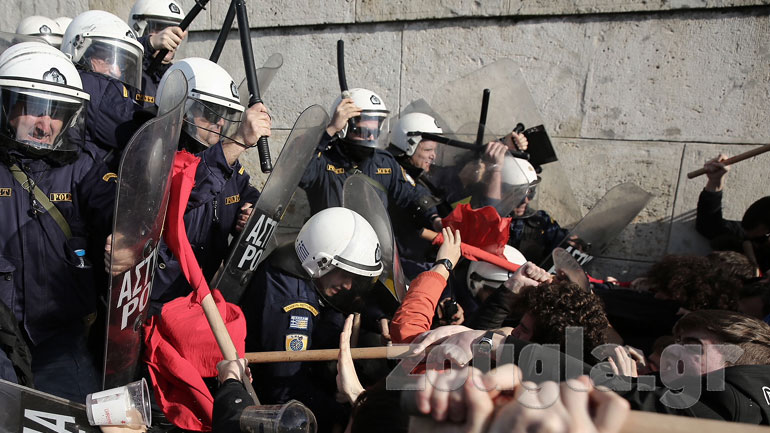 Μικρής έντασης επεισόδια στη Βουλή