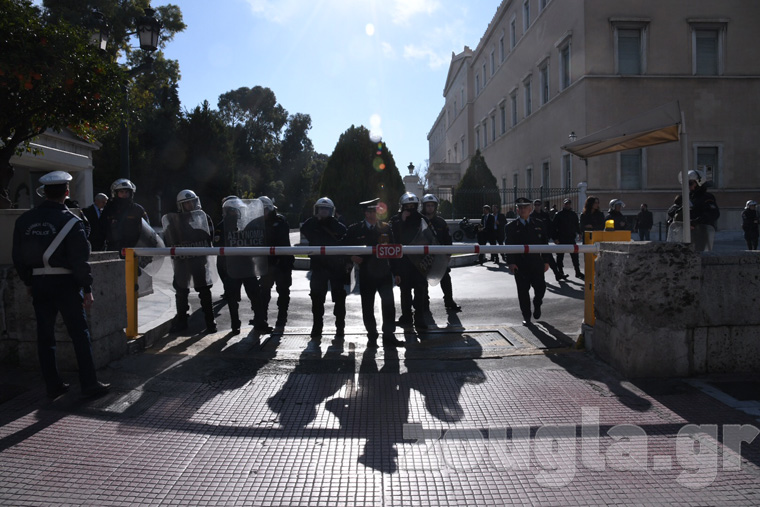 ΜΑΤ στη Βουλή