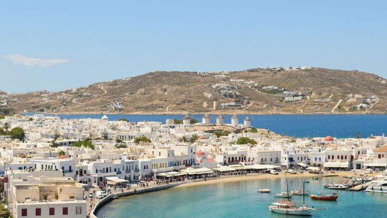 Οι Μυκονιάτες λένε όχι στο Καζίνο