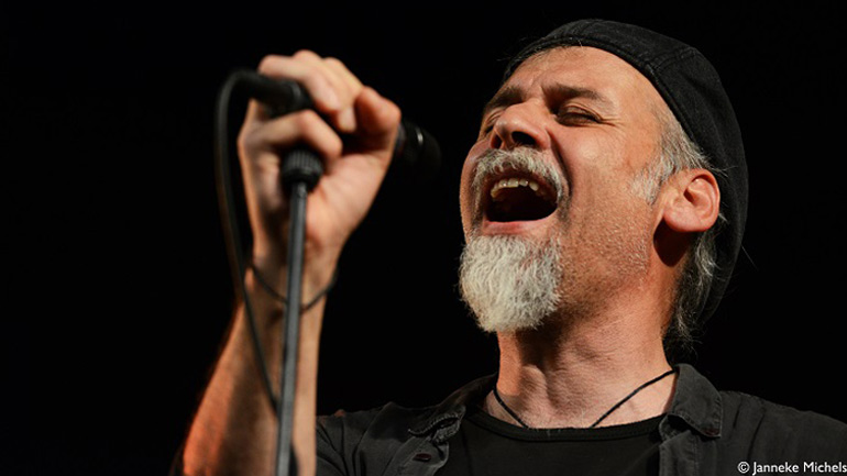 Ο Μάκης Σεβίλογλου  στο Γυάλινο Μουσικό Θέατρο