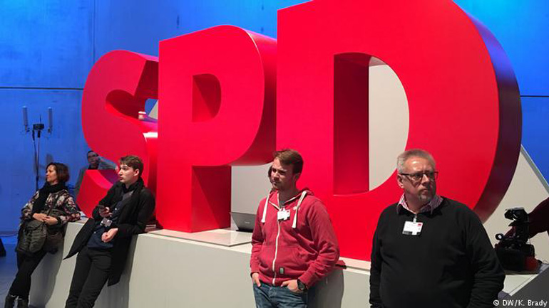 Γερμανία: Στελέχη του SPD ζητούν τώρα βελτιώσεις στις διερευνητικές