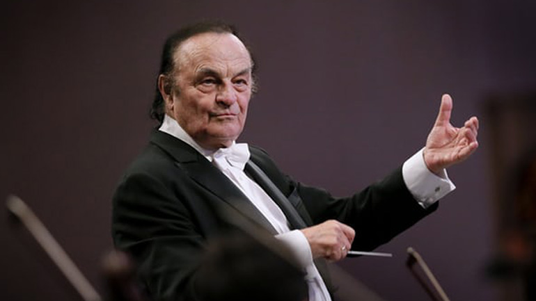 Παραιτήθηκε ο μαέστρος της Βασιλικής Φιλαρμονικής της Αγγλίας μετά από καταγγελίες για παρενόχληση