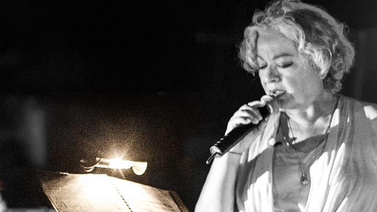 Η Τάνια Τσανακλίδου στον Σταυρό του Νότου