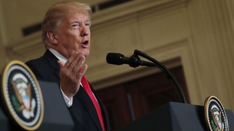 Τραμπ: Ο γερουσιαστής Ντέρμπιν «διαστρέβλωσε εντελώς» όσα ειπώθηκαν στη συνάντηση για τη μετανάστευση