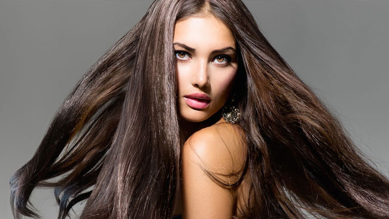 Hair scrub για μακριά και λαμπερά μαλλιά από την beauty editor του govastileto.gr