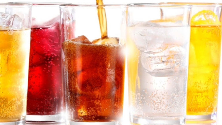 Επικίνδυνα τα ζαχαρούχα αναψυκτικά για την υγεία μας