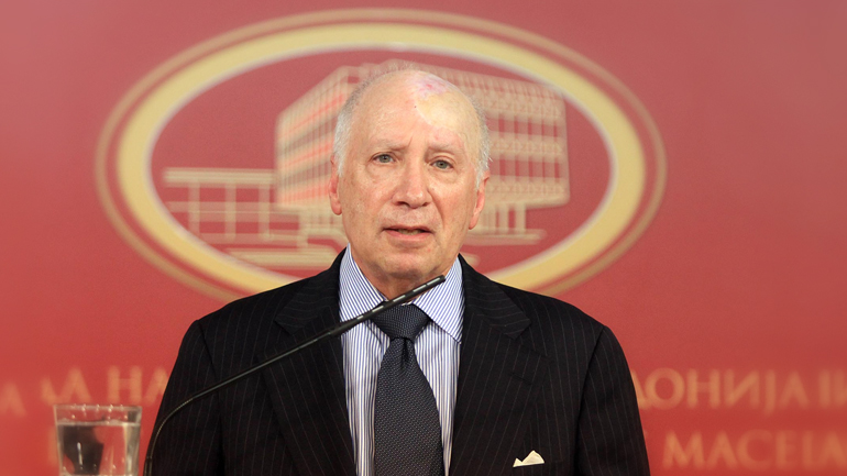 Νίμιτς: “Θα υπάρχει ο όρος «Μακεδονία» στην ονομασία” Νίμιτς: “Θα υπάρχει ο όρος «Μακεδονία» στην ονομασία”