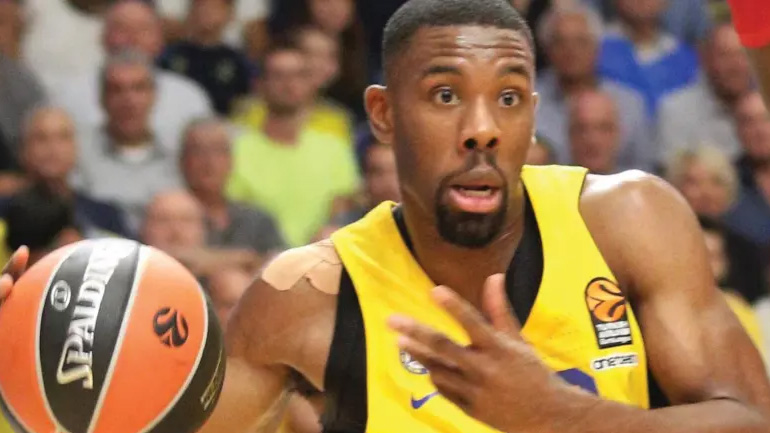 «Περιμένω ένα δύσκολο ματς με τον Ολυμπιακό»