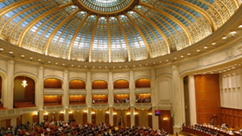 Ρουμανία: Η αριστερά προτείνει μια ευρωβουλευτή για τη θέση του πρωθυπουργού