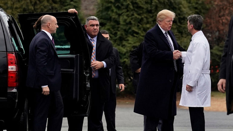 ΗΠΑ: Ο πρόεδρος Τραμπ χαίρει άκρας υγείας, σύμφωνα με τον γιατρό του Λευκού Οίκου