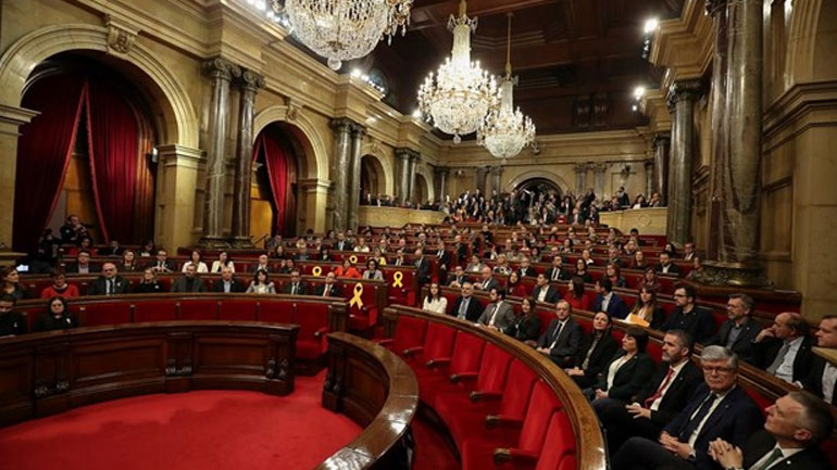 Έναρξη της πρώτης συνεδρίασης του νέου καταλανικού κοινοβουλίου