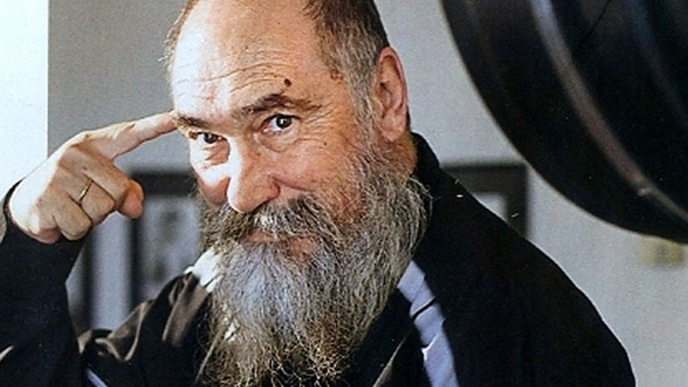 Ηλ. Ψινάκης: Μετονομάζεται σε οδό «Τζίμη Πανούση» ο δρόμος μπροστά από το σπίτι του καλλιτέχνη